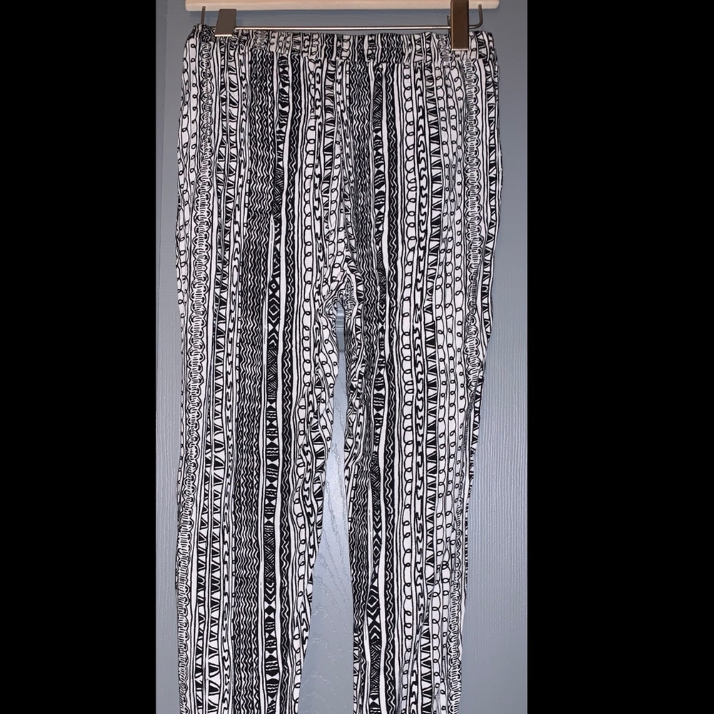 L.A. Hearts, tribal print pants